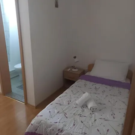 Guest house Janja *